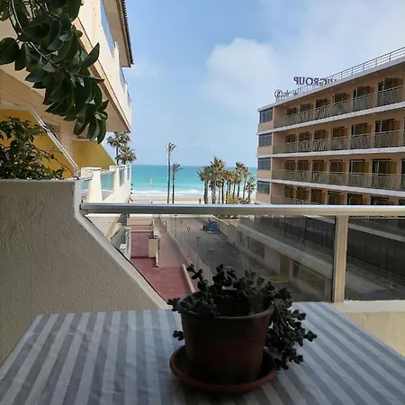 Urbanizacion Bahia Mar Con Piscina Appartement